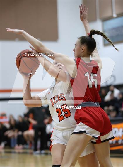 Thumbnail 2 in Pleasant @ Amanda-Clearcreek (OHSAA D5 Sectional) photogallery.