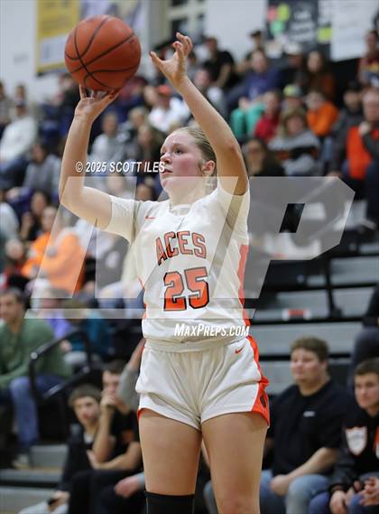 Thumbnail 1 in Pleasant @ Amanda-Clearcreek (OHSAA D5 Sectional) photogallery.