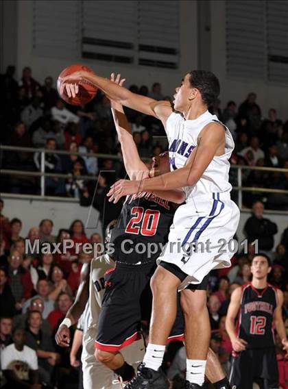 Thumbnail 3 in Foothill @ Sacramento (CIF State NorCal D3 Playoffs) photogallery.