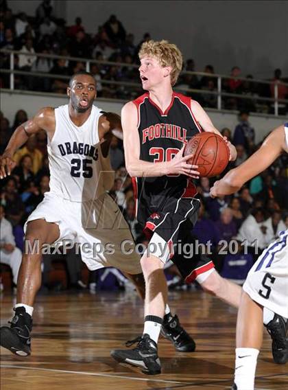 Thumbnail 2 in Foothill @ Sacramento (CIF State NorCal D3 Playoffs) photogallery.