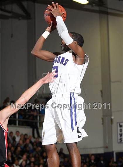 Thumbnail 3 in Foothill @ Sacramento (CIF State NorCal D3 Playoffs) photogallery.