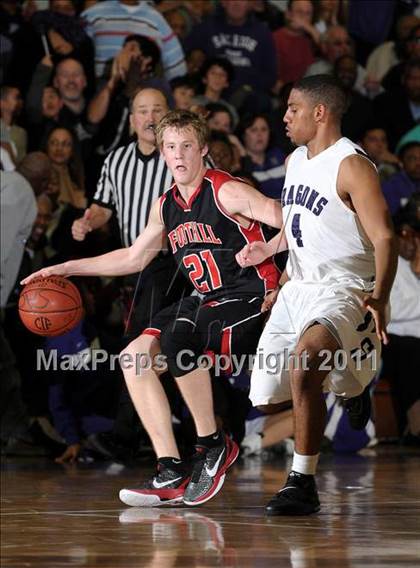Thumbnail 2 in Foothill @ Sacramento (CIF State NorCal D3 Playoffs) photogallery.
