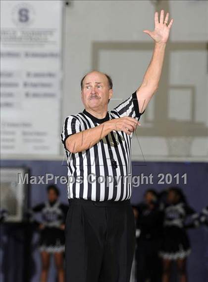 Thumbnail 1 in Foothill @ Sacramento (CIF State NorCal D3 Playoffs) photogallery.