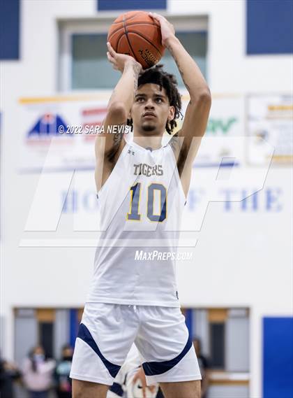 Thumbnail 2 in St. Ignatius @ Inderkum (CIF NorCal DI Regional Semifinal) photogallery.