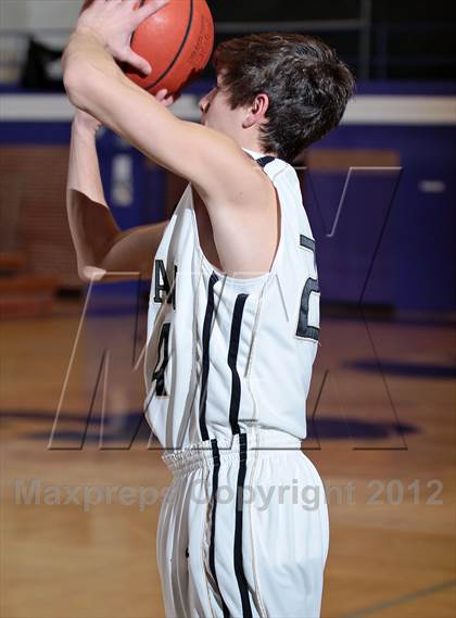 Thumbnail 2 in Pigeon Forge vs Cullman (Winterfest Shootout) photogallery.