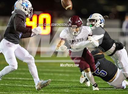 Thumbnail 3 in White County @ Nolensville (TSSAA D1-5A Round 2 Playoffs) photogallery.