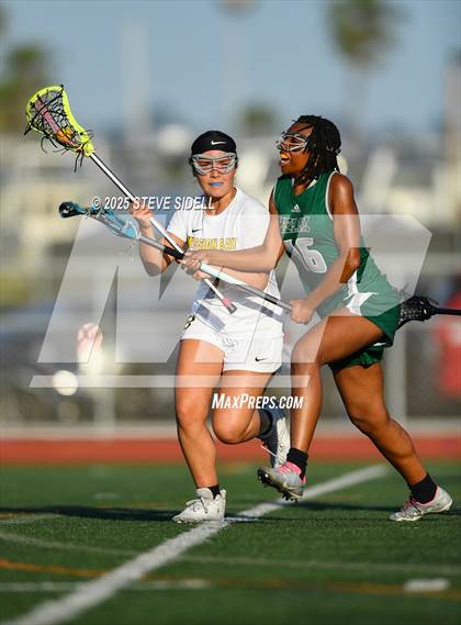 Thumbnail 2 in Mission Bay vs. Helix (CIFSD D3 Quarterfinal) photogallery.