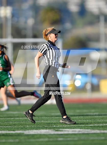 Thumbnail 2 in Mission Bay vs. Helix (CIFSD D3 Quarterfinal) photogallery.