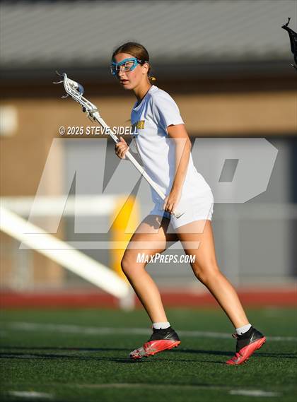 Thumbnail 1 in Mission Bay vs. Helix (CIFSD D3 Quarterfinal) photogallery.