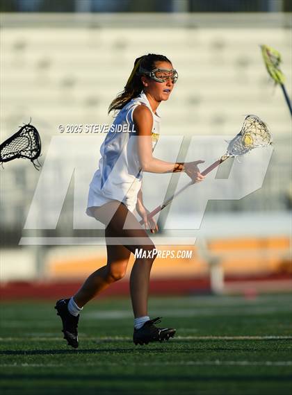 Thumbnail 2 in Mission Bay vs. Helix (CIFSD D3 Quarterfinal) photogallery.