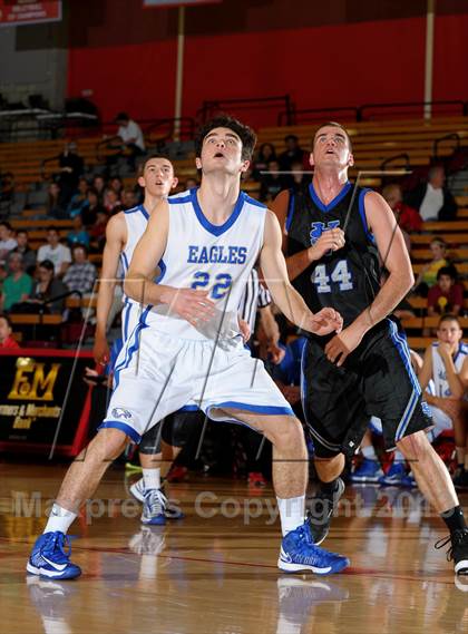 Thumbnail 1 in Saddleback Valley Christian vs. Santa Margarita (Nike Extravaganza) photogallery.