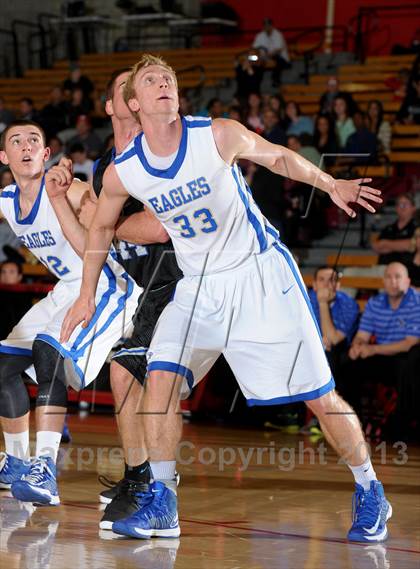 Thumbnail 2 in Saddleback Valley Christian vs. Santa Margarita (Nike Extravaganza) photogallery.
