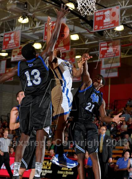 Thumbnail 3 in Saddleback Valley Christian vs. Santa Margarita (Nike Extravaganza) photogallery.
