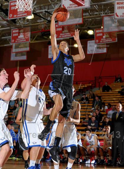 Thumbnail 1 in Saddleback Valley Christian vs. Santa Margarita (Nike Extravaganza) photogallery.