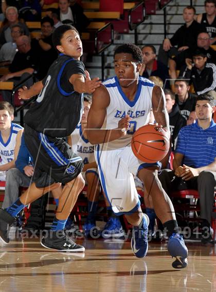 Thumbnail 1 in Saddleback Valley Christian vs. Santa Margarita (Nike Extravaganza) photogallery.