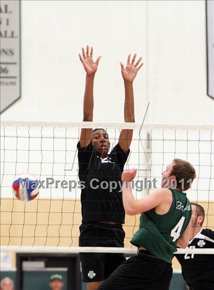 Thumbnail 3 in Deer Valley @ De La Salle (CIF NCS D1 Final) photogallery.