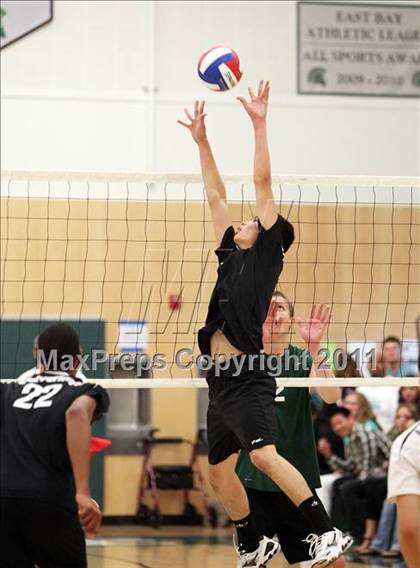 Thumbnail 2 in Deer Valley @ De La Salle (CIF NCS D1 Final) photogallery.