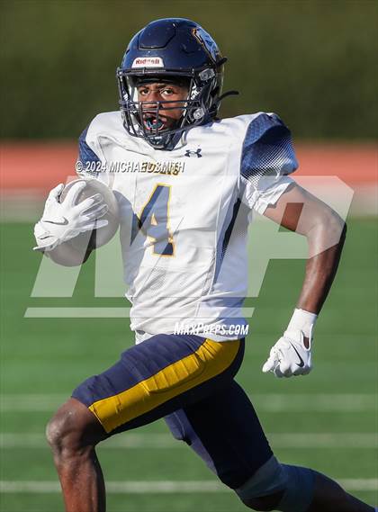 Thumbnail 2 in Bullis @ Landon photogallery.
