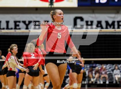 Thumbnail 3 in Columbus vs. Gunter (UIL 3A Volleyball Semi-Final) photogallery.