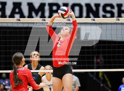 Thumbnail 2 in Columbus vs. Gunter (UIL 3A Volleyball Semi-Final) photogallery.