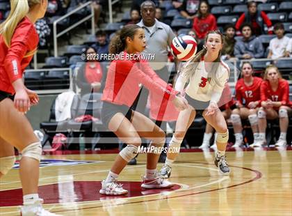 Thumbnail 3 in Columbus vs. Gunter (UIL 3A Volleyball Semi-Final) photogallery.