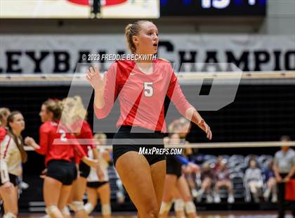 Thumbnail 1 in Columbus vs. Gunter (UIL 3A Volleyball Semi-Final) photogallery.