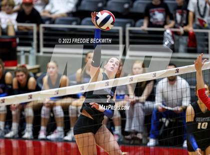 Thumbnail 3 in Columbus vs. Gunter (UIL 3A Volleyball Semi-Final) photogallery.