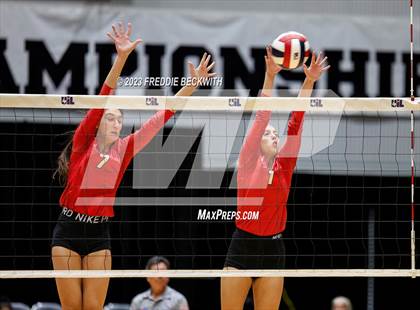 Thumbnail 1 in Columbus vs. Gunter (UIL 3A Volleyball Semi-Final) photogallery.