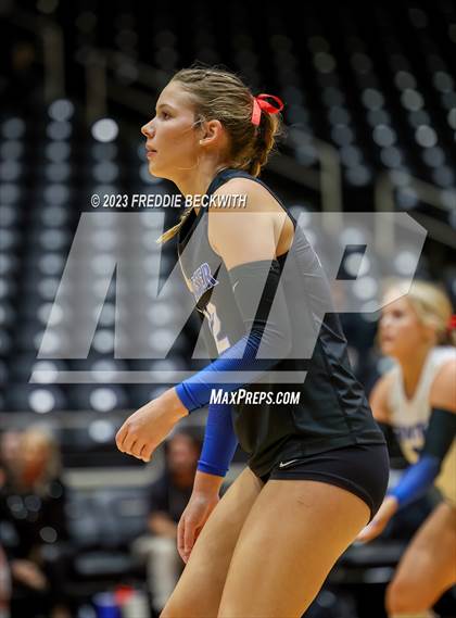 Thumbnail 1 in Columbus vs. Gunter (UIL 3A Volleyball Semi-Final) photogallery.