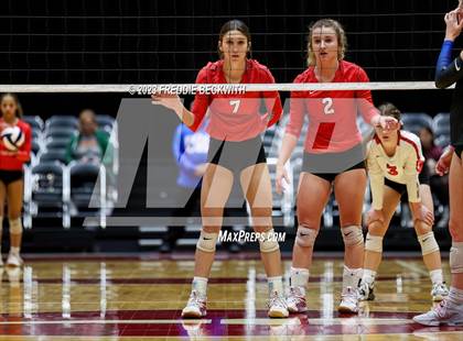 Thumbnail 3 in Columbus vs. Gunter (UIL 3A Volleyball Semi-Final) photogallery.