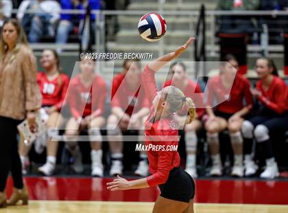 Thumbnail 2 in Columbus vs. Gunter (UIL 3A Volleyball Semi-Final) photogallery.