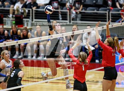 Thumbnail 3 in Columbus vs. Gunter (UIL 3A Volleyball Semi-Final) photogallery.