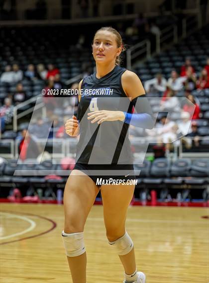 Thumbnail 1 in Columbus vs. Gunter (UIL 3A Volleyball Semi-Final) photogallery.