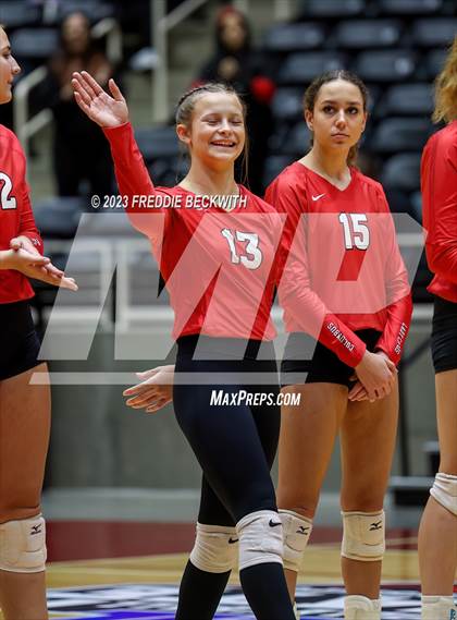 Thumbnail 3 in Columbus vs. Gunter (UIL 3A Volleyball Semi-Final) photogallery.