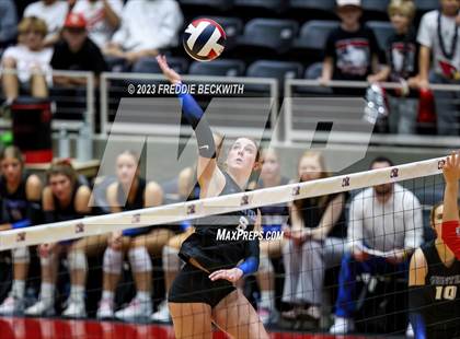 Thumbnail 2 in Columbus vs. Gunter (UIL 3A Volleyball Semi-Final) photogallery.