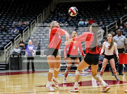 Thumbnail 2 in Columbus vs. Gunter (UIL 3A Volleyball Semi-Final) photogallery.