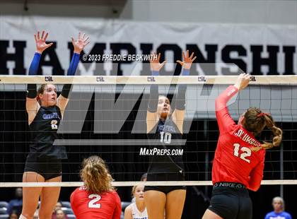 Thumbnail 3 in Columbus vs. Gunter (UIL 3A Volleyball Semi-Final) photogallery.
