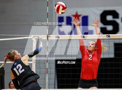 Thumbnail 2 in Columbus vs. Gunter (UIL 3A Volleyball Semi-Final) photogallery.