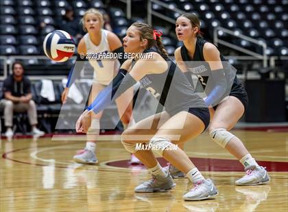 Thumbnail 3 in Columbus vs. Gunter (UIL 3A Volleyball Semi-Final) photogallery.