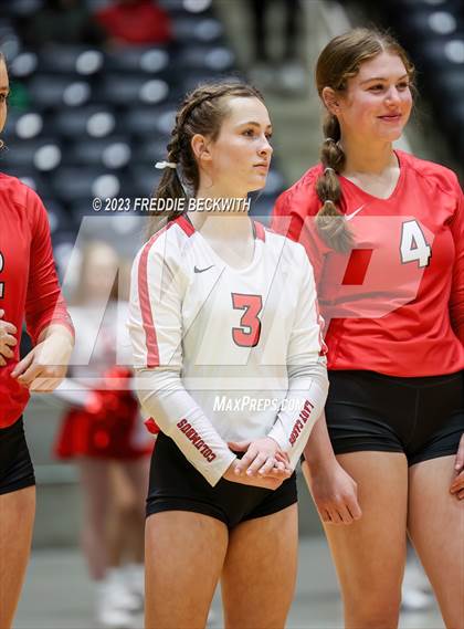 Thumbnail 2 in Columbus vs. Gunter (UIL 3A Volleyball Semi-Final) photogallery.