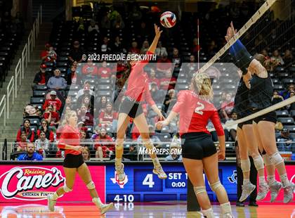 Thumbnail 3 in Columbus vs. Gunter (UIL 3A Volleyball Semi-Final) photogallery.