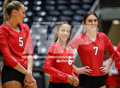 Thumbnail 3 in Columbus vs. Gunter (UIL 3A Volleyball Semi-Final) photogallery.