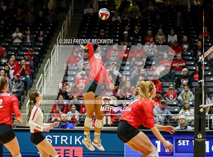 Thumbnail 1 in Columbus vs. Gunter (UIL 3A Volleyball Semi-Final) photogallery.