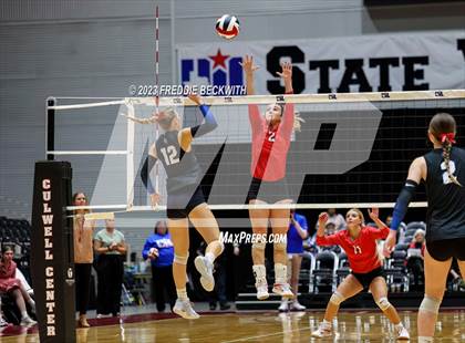 Thumbnail 3 in Columbus vs. Gunter (UIL 3A Volleyball Semi-Final) photogallery.