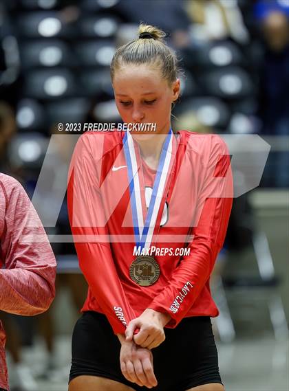 Thumbnail 3 in Columbus vs. Gunter (UIL 3A Volleyball Semi-Final) photogallery.