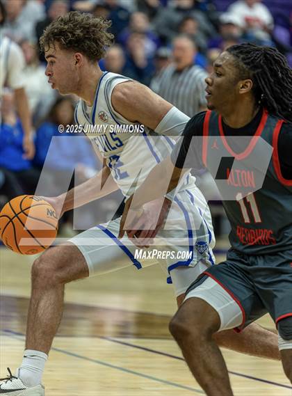 Thumbnail 1 in Quincy vs. Alton (IHSA 4A Sectional Semifinals) photogallery.