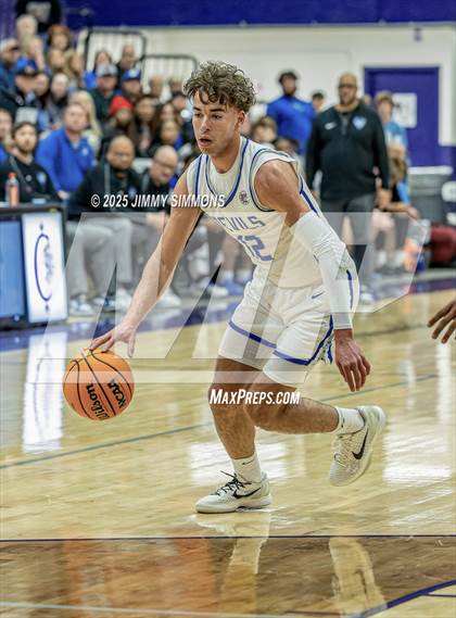 Thumbnail 1 in Quincy vs. Alton (IHSA 4A Sectional Semifinals) photogallery.