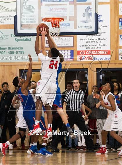 Thumbnail 2 in Immanuel vs. Salesian College Preparatory photogallery.