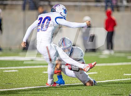 Thumbnail 2 in Woodville @ Tidehaven (UIL 3A D2 Semifinal Football Playoff) photogallery.