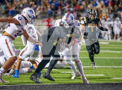 Thumbnail 2 in Woodville @ Tidehaven (UIL 3A D2 Semifinal Football Playoff) photogallery.